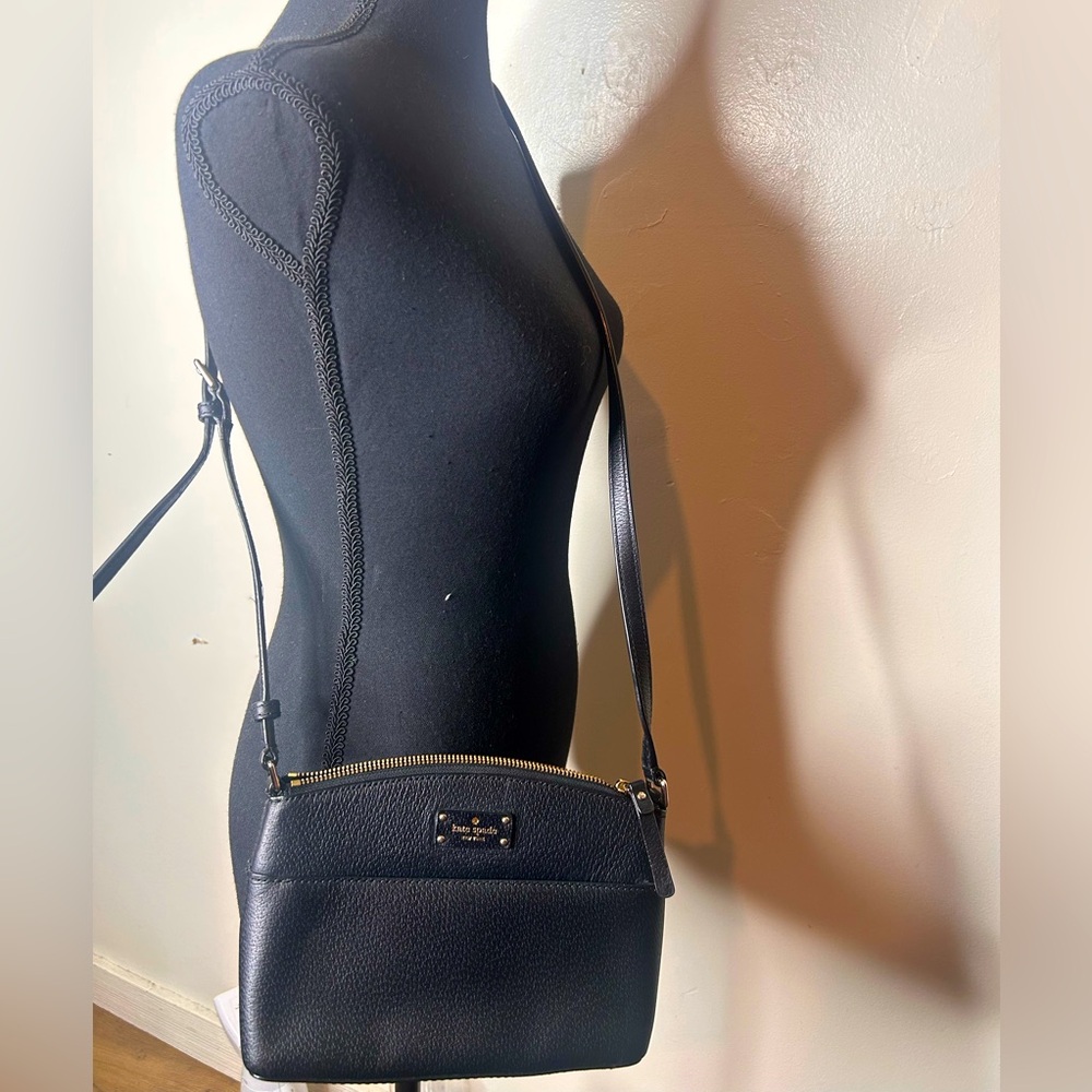 Kate Spade New York Grove Street Millie crossbody bag in black